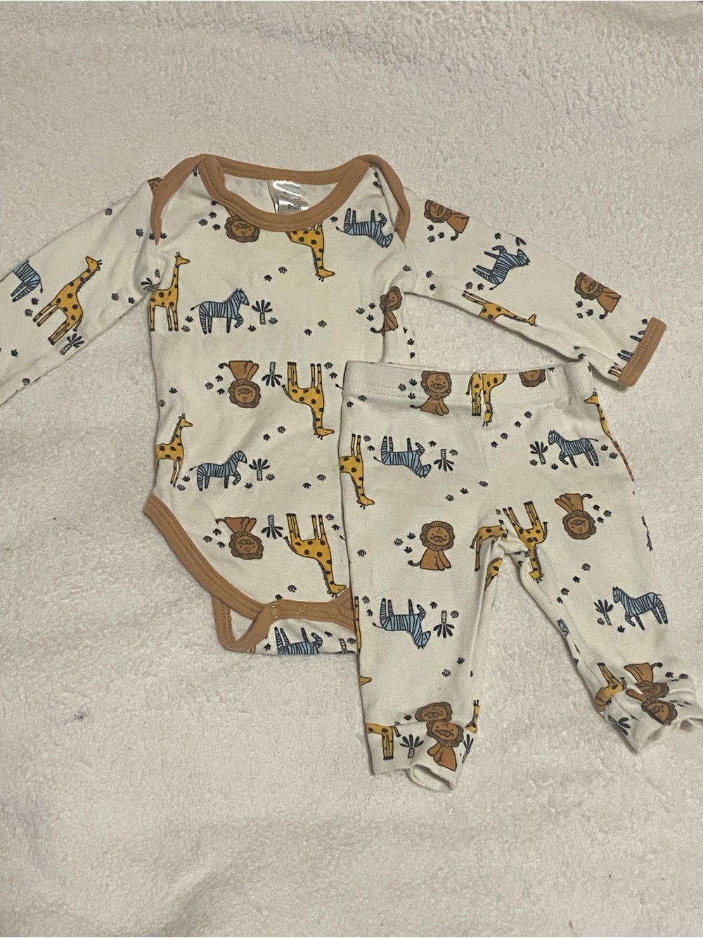 Cream Safari Print Baby One-Piece Bodysuit and Pants Set - 0-3M